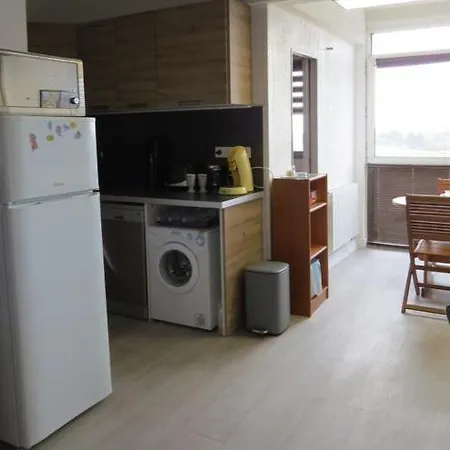 Apartment T2 Pour 4 Personnes Avec Piscine Et Court De Tennis 4sant53 *